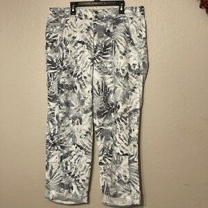 Chicos casual pants size 2 USA 12 super cute